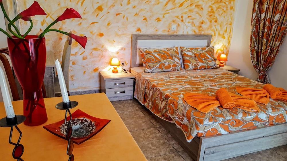 Pleasure Beachside Apartments Perissa  Luaran gambar