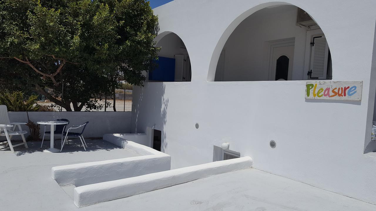Pleasure Beachside Apartments Perissa  Luaran gambar